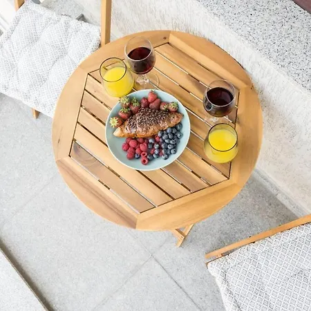 Bright 1br Flat - New Midtown Building + Terrace *