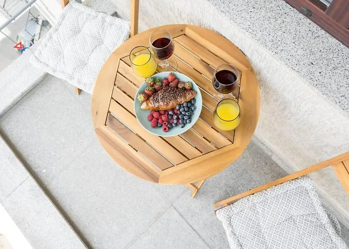 Bright 1br Flat - New Midtown Building + Terrace *