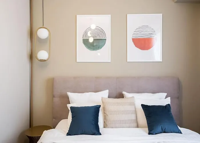 Bright 1br Flat - New Midtown Building + Terrace Бухарест