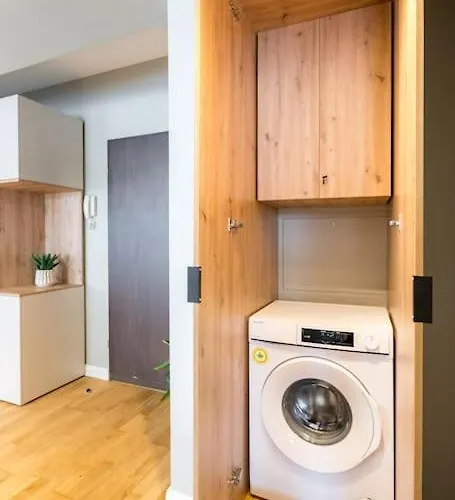 Bright 1br Flat - New Midtown Building + Terrace Διαμέρισμα
