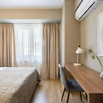 Апартаменти Bright 1br Flat - New Midtown Building + Terrace *
