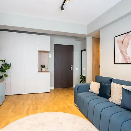 Apartman Bright 1br Flat - New Midtown Building + Terrace