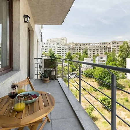 Bright 1br Flat - New Midtown Building + Terrace Bukarest