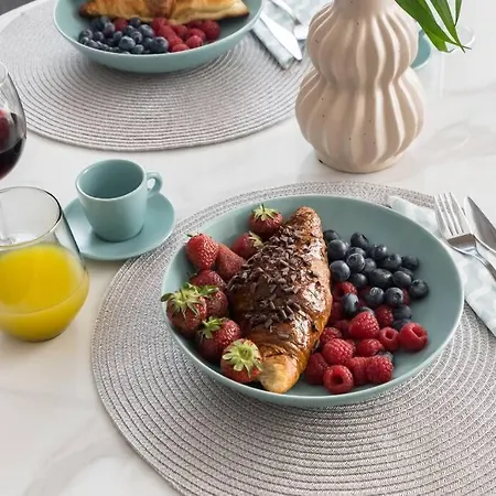 Bright 1br Flat - New Midtown Building + Terrace Apartment