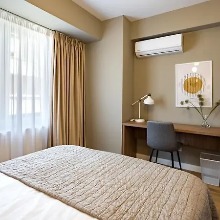 Bright 1br Flat - New Midtown Building + Terrace Apartment Bukarest